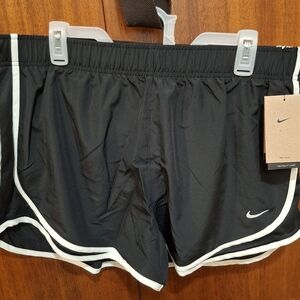 Nike Girls' Dry Tempo Running Shorts Black XL